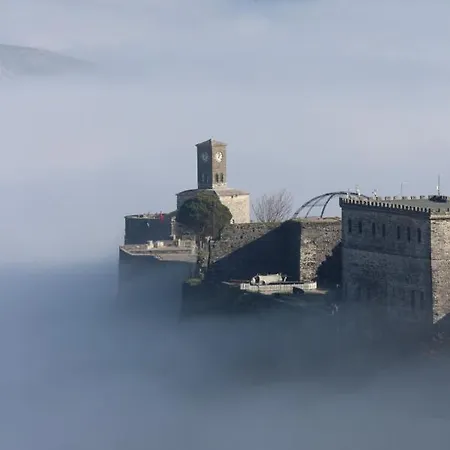 Braja House 4* Gjirokastër