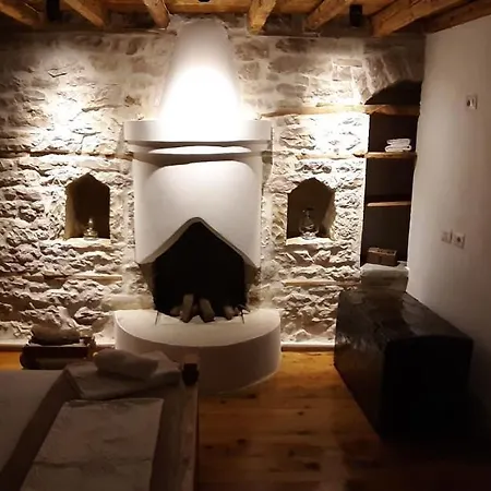 Braja House 4* Gjirokastër