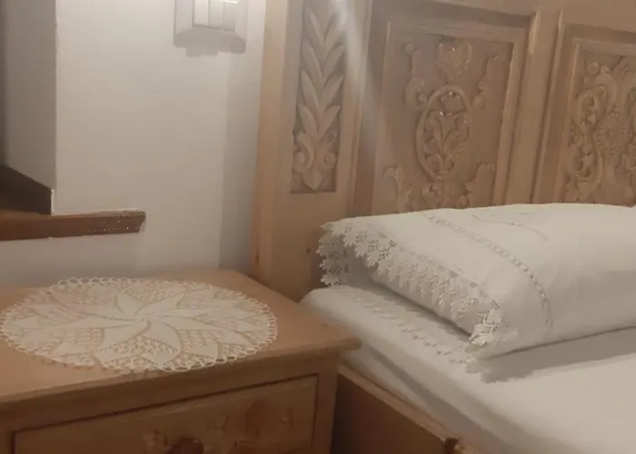 Braja House 招待所 Gjirokastër